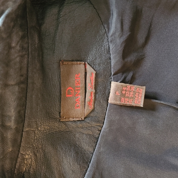 Danier bomber jacket - Picture 3 of 3